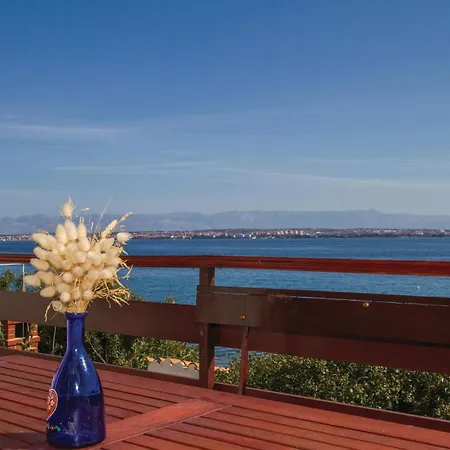 Amazing In With House Sea View Apartment *