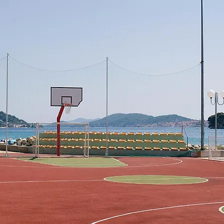 Apartamento Amazing In With House Sea View Preko