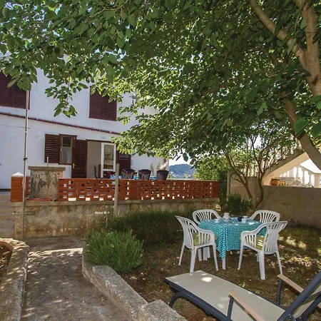 Amazing In With House Sea View