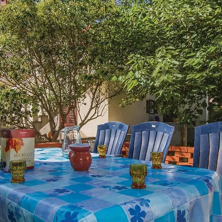 Amazing In With House Sea View Apartment
